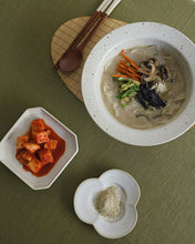 Load image into Gallery viewer, Yuzu Straw Hat Pasta Bowl (8.6")