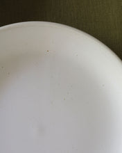 Load image into Gallery viewer, ARANG Twine Handle Plate (9")