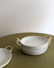 Load image into Gallery viewer, ARANG Twine Handle Plate (9")