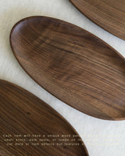 Load image into Gallery viewer, NAMU Walnut Wooden Oval Plate
