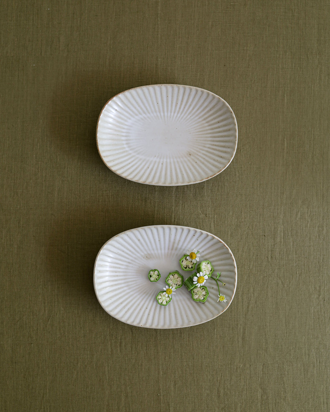 Muun Rim BanChan Oval Plate (6