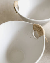 Load image into Gallery viewer, DAN Twine Handle Deep Bowl in White (6.7&quot;)
