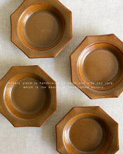 Load image into Gallery viewer, ARANG Octagonal Vintage Small Plate (6&quot;)
