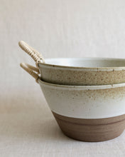 Load image into Gallery viewer, SAN Twine Handle Deep Serving Bowl (7.2&quot;)
