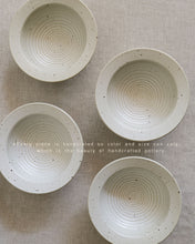 Load image into Gallery viewer, Yuzu Straw Hat Soup Bowl (7.4")
