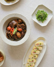 Load image into Gallery viewer, Yuzu Straw Hat Pasta Bowl (8.6")
