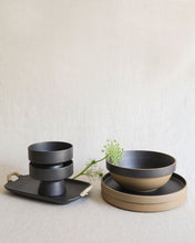 Load image into Gallery viewer, SAN High Footed Plate in Matte Black (5&quot;)
